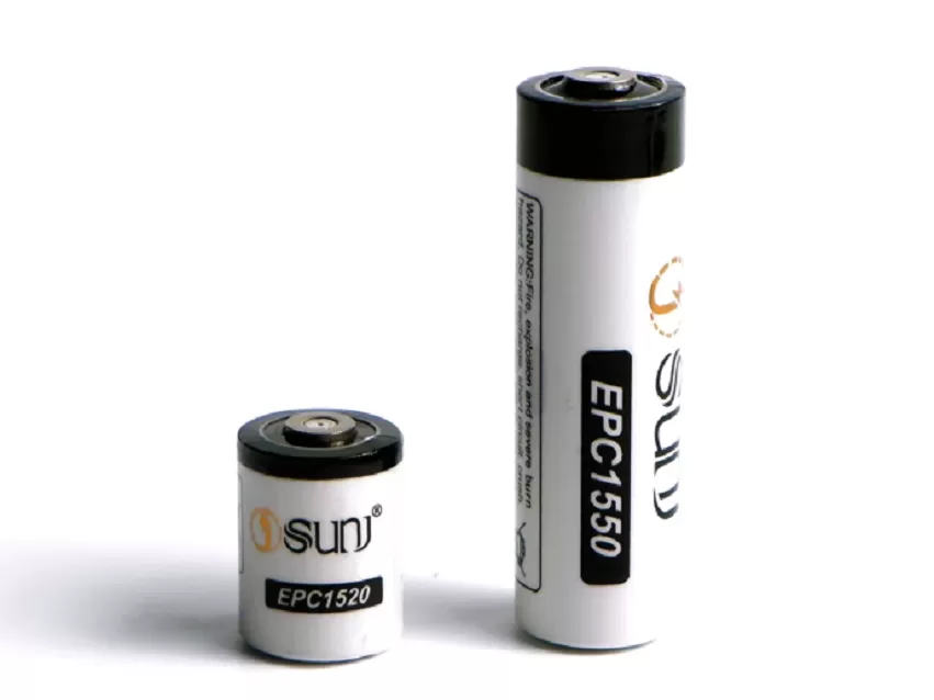 Difference Between a Hybrid Pulse Capacitor and A Capacitor?